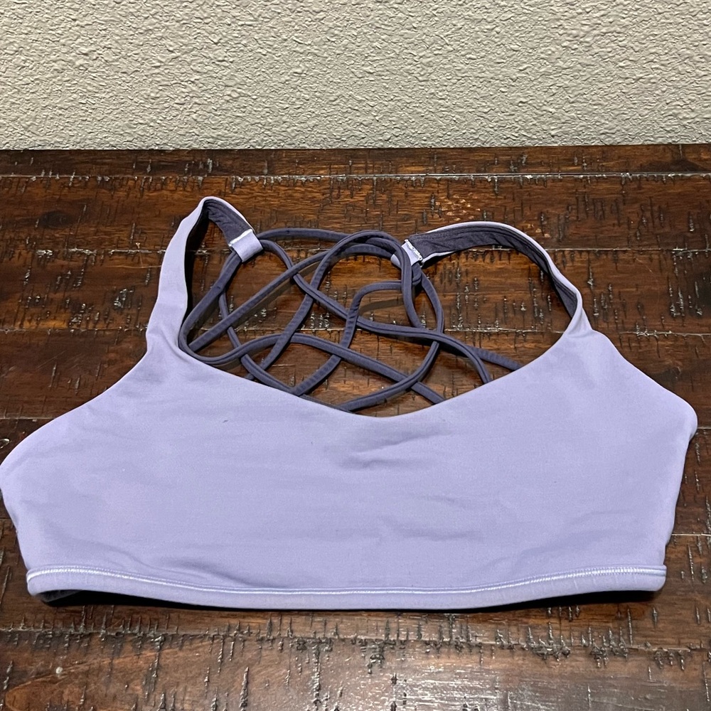 Lululemon Free to Be Bra